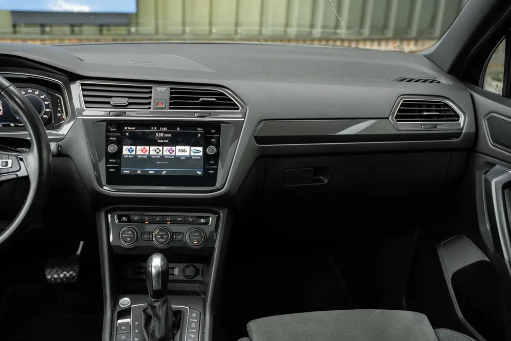 Volkswagen Tiguan Allspace 1.5 TSI Highline Business R 7p. uit 2021, foto 16