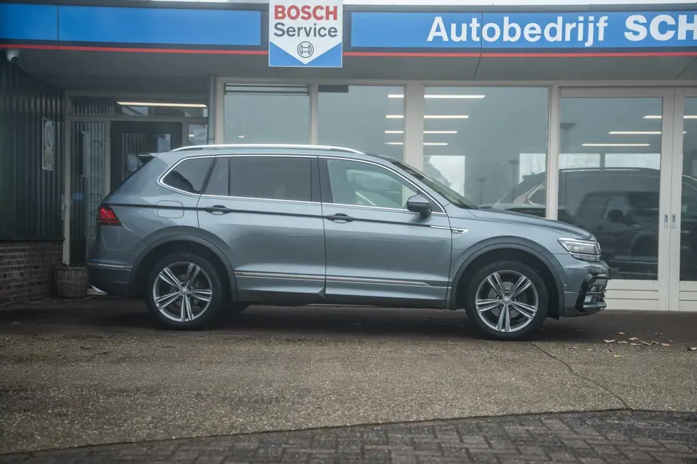 Volkswagen Tiguan Allspace 1.5 TSI Highline Business R 7p. uit 2021, foto 3