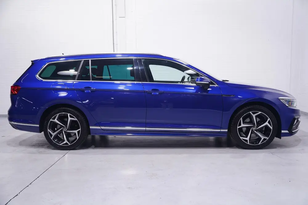 Volkswagen Passat Variant 1.5 TSI R-Line Business + NAP IQ.L uit 2022, foto 18