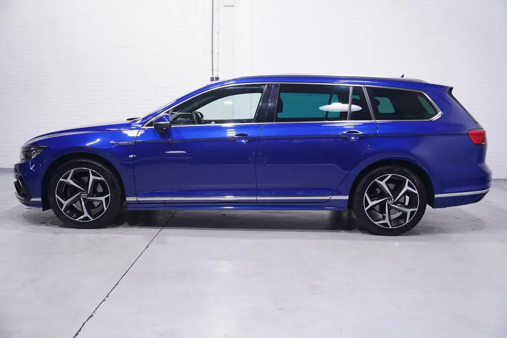 Volkswagen Passat Variant 1.5 TSI R-Line Business + NAP IQ.L uit 2022, foto 9