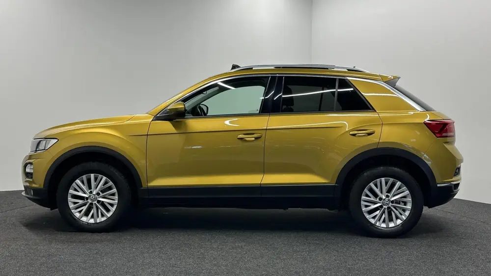 Volkswagen T-Roc 1.0 TSI Style Business PANO LM TREKHAAK DAB uit 2020, foto 12