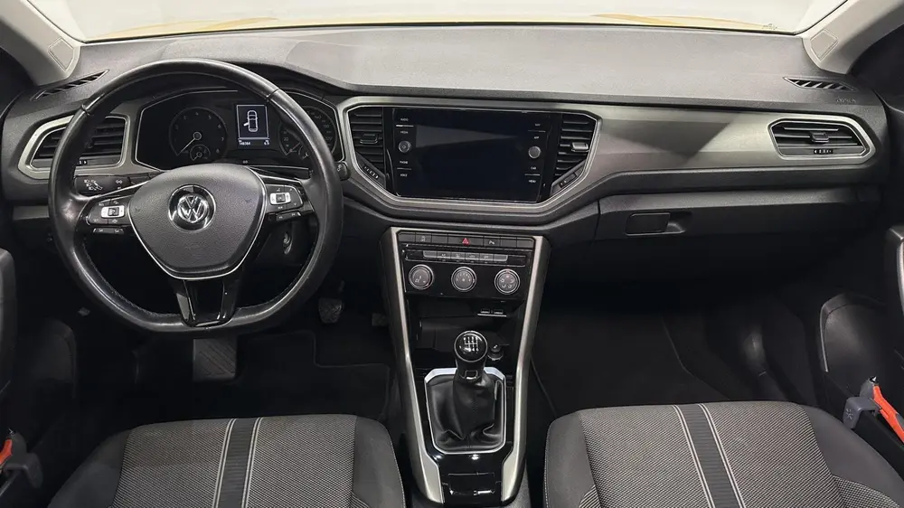 Volkswagen T-Roc 1.0 TSI Style Business PANO LM TREKHAAK DAB uit 2020, foto 3