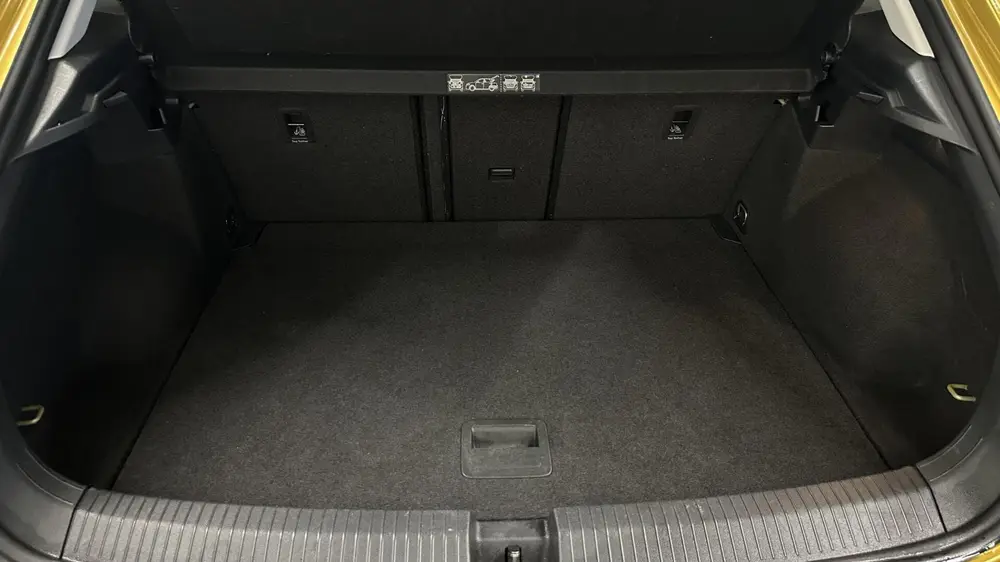 Volkswagen T-Roc 1.0 TSI Style Business PANO LM TREKHAAK DAB uit 2020, foto 6