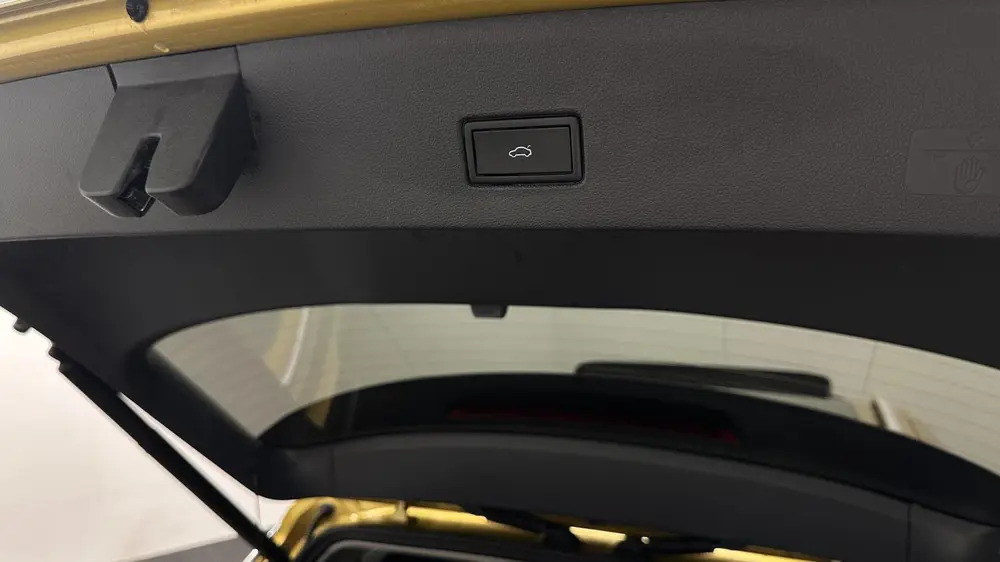 Volkswagen T-Roc 1.0 TSI Style Business PANO LM TREKHAAK DAB uit 2020, foto 7