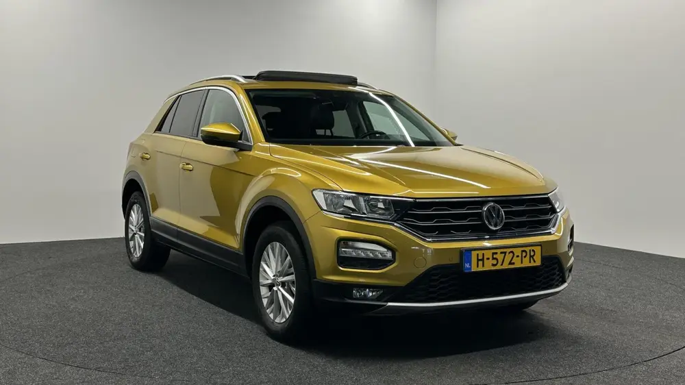 Volkswagen T-Roc 1.0 TSI Style Business PANO LM TREKHAAK DAB uit 2020, foto 8