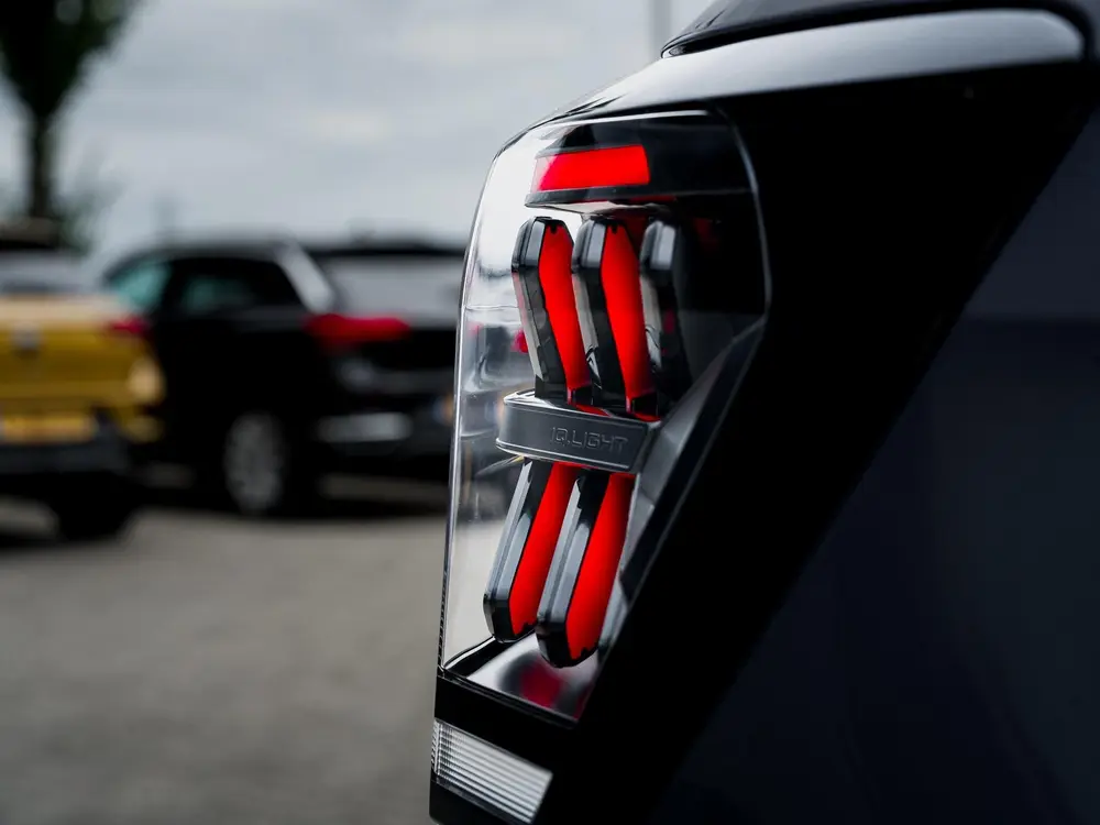 Volkswagen T-Cross 1.5 TSI R-Line Edition | IQ Light | Matri uit 2025, foto 13