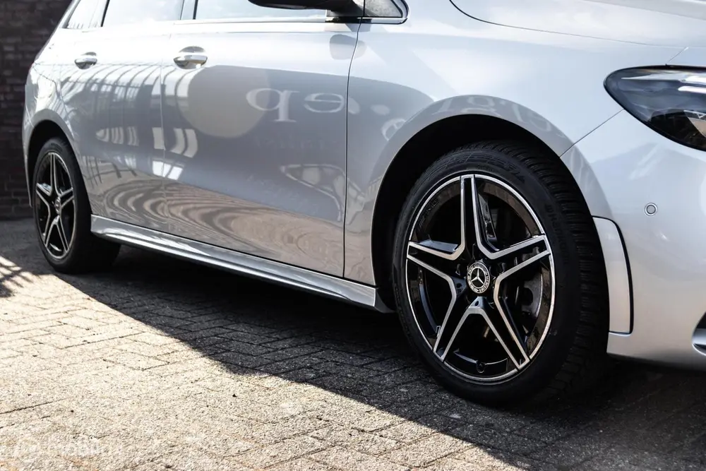 Mercedes-Benz B-Klasse 250 e Business Solution AMG Limited uit 2021, foto 7