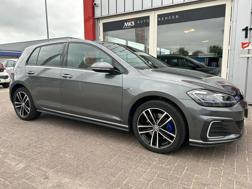 Volkswagen GOLF 1.4 TSI PHEV GTE Virtual/LED/AdaptiveCruise uit 2020, foto 2