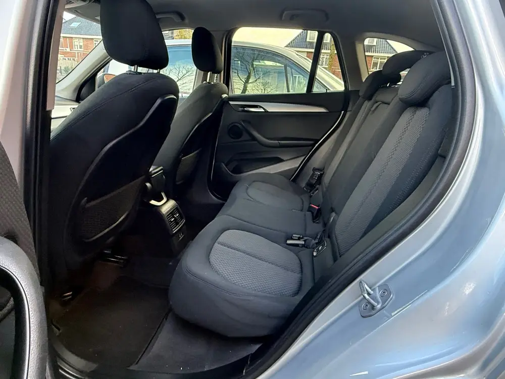 BMW X1 SDrive18i High Executive M-sport uit 2019, foto 13
