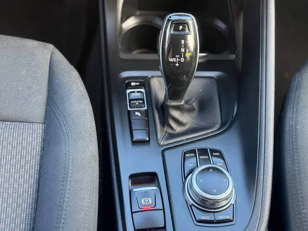 BMW X1 SDrive18i High Executive M-sport uit 2019, foto 16
