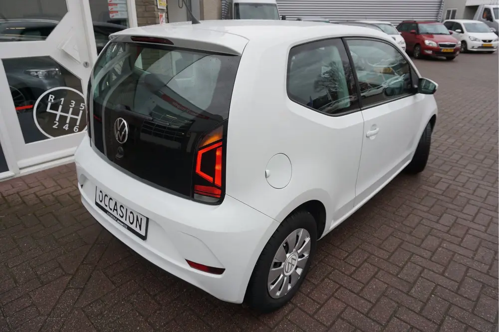 Volkswagen Up! 1.0I 48KW (bj 2021) uit 2021, foto 2