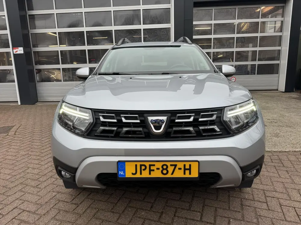 Dacia Duster 1.3 TCe 150pk EDC Prestige 14.297km uit 2022, foto 2
