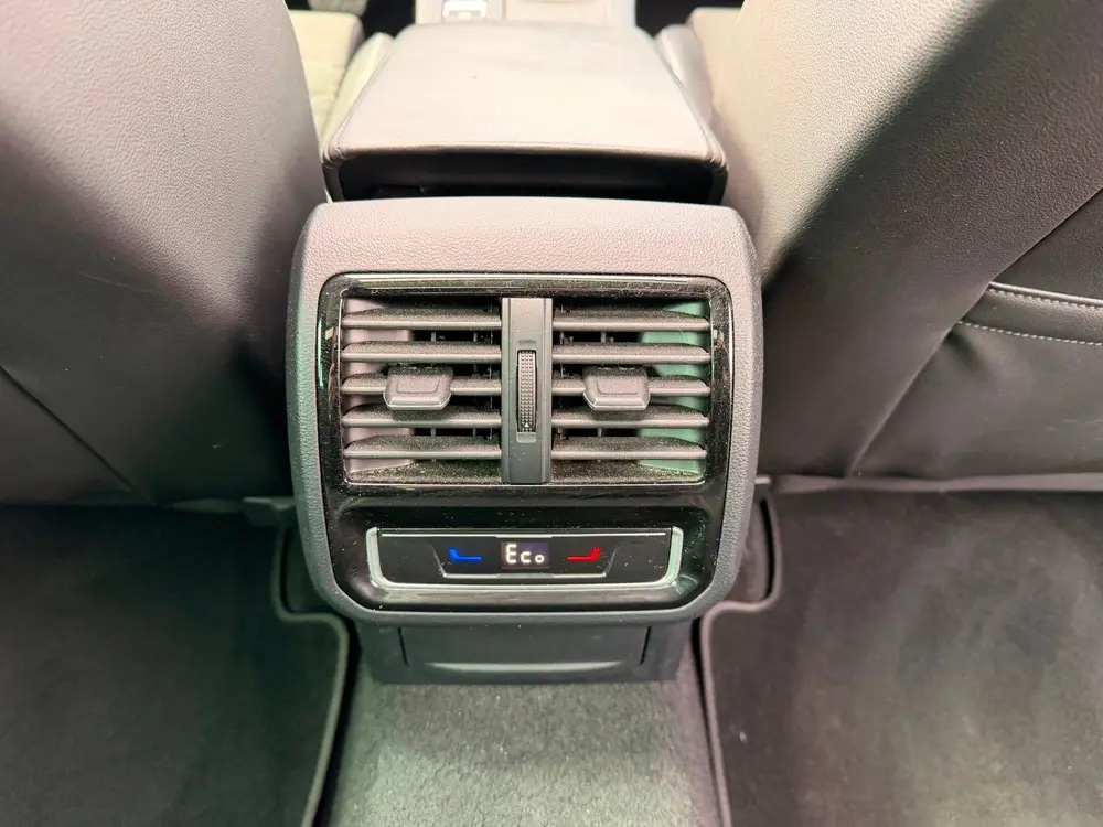 Volkswagen Passat Variant 1.4 TSI PHEV GTE PANO/DAK VIRTUAL uit 2022, foto 17