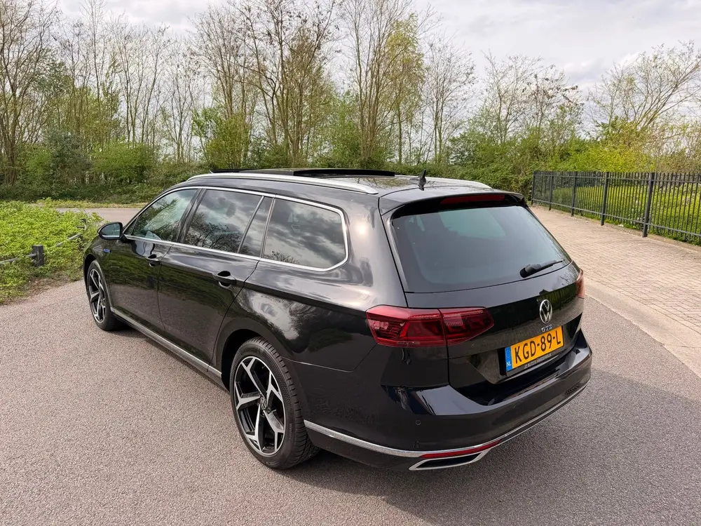 Volkswagen Passat Variant 1.4 TSI PHEV GTE PANO/DAK VIRTUAL uit 2022, foto 4