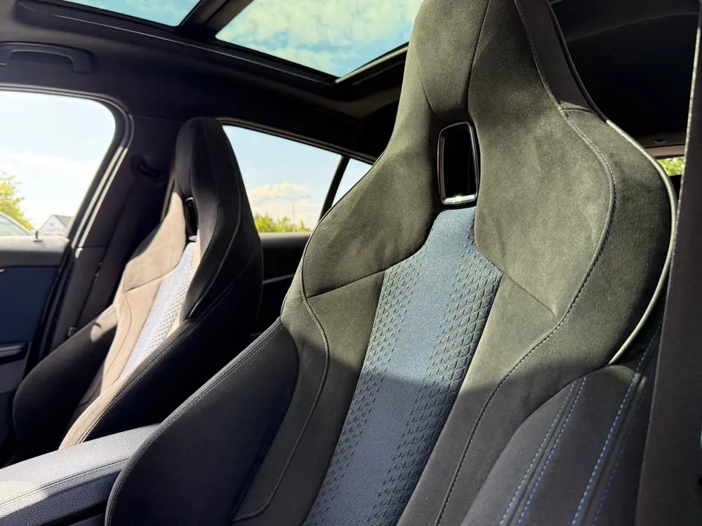 BMW 1-serie 118i Executive M sport Pano M Seats Camera uit 2020, foto 3