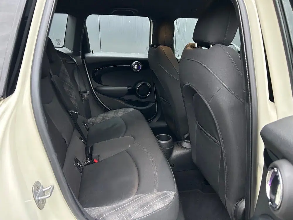Mini Cooper S 2.0 192pk 5-Drs Automaat LED Navi Carplay uit 2019, foto 4