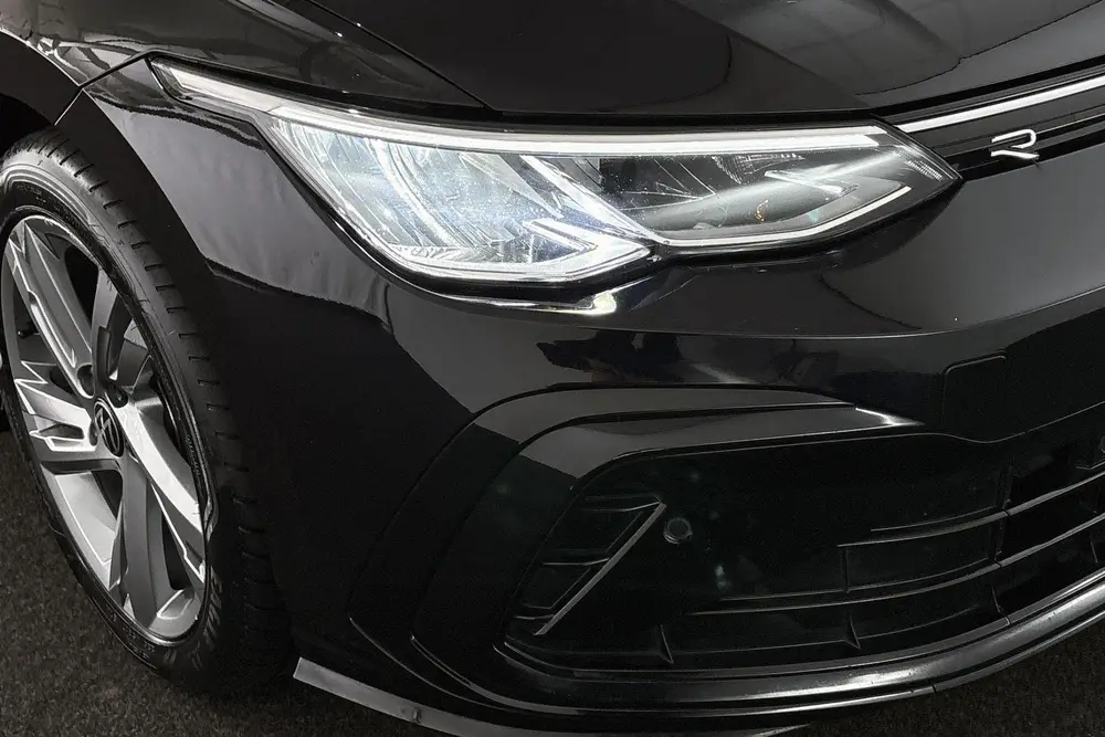 Volkswagen Golf 1.5 eTSI R-Line Panoramadak Stoel-Stuurverwa uit 2023, foto 19