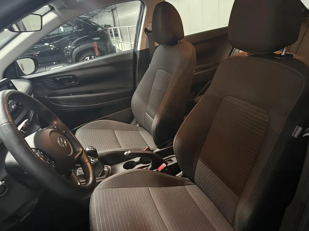 Hyundai i20 1.2 MPI Comfort Stuur en Stoel verwarming uit 2021, foto 2