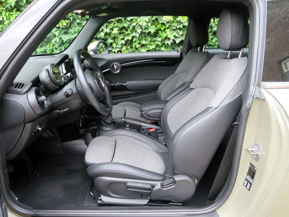 Mini Cooper 1.5 Chili F56 LCI LED uit 2019, foto 10