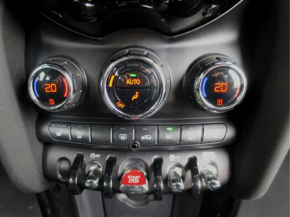 Mini Cooper 1.5 Chili F56 LCI LED uit 2019, foto 20