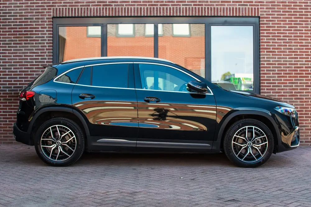 Mercedes-Benz EQA 250+ AMG Line 71 kWh uit 2023, foto 10