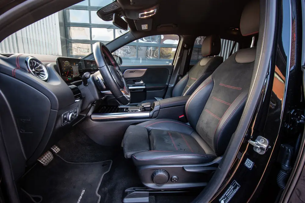 Mercedes-Benz EQA 250+ AMG Line 71 kWh uit 2023, foto 4