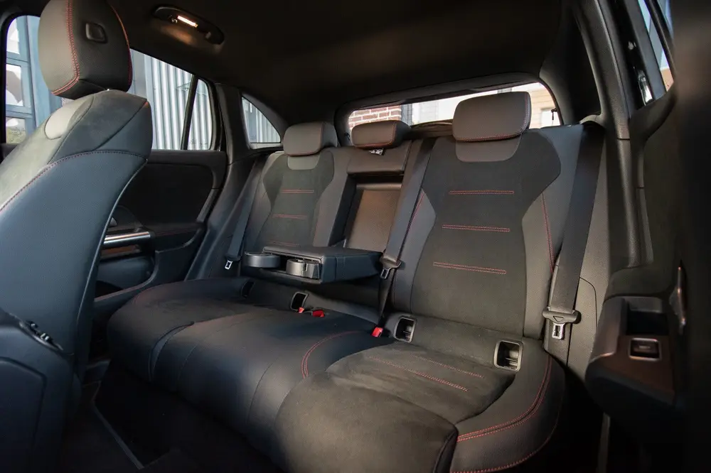 Mercedes-Benz EQA 250+ AMG Line 71 kWh uit 2023, foto 5