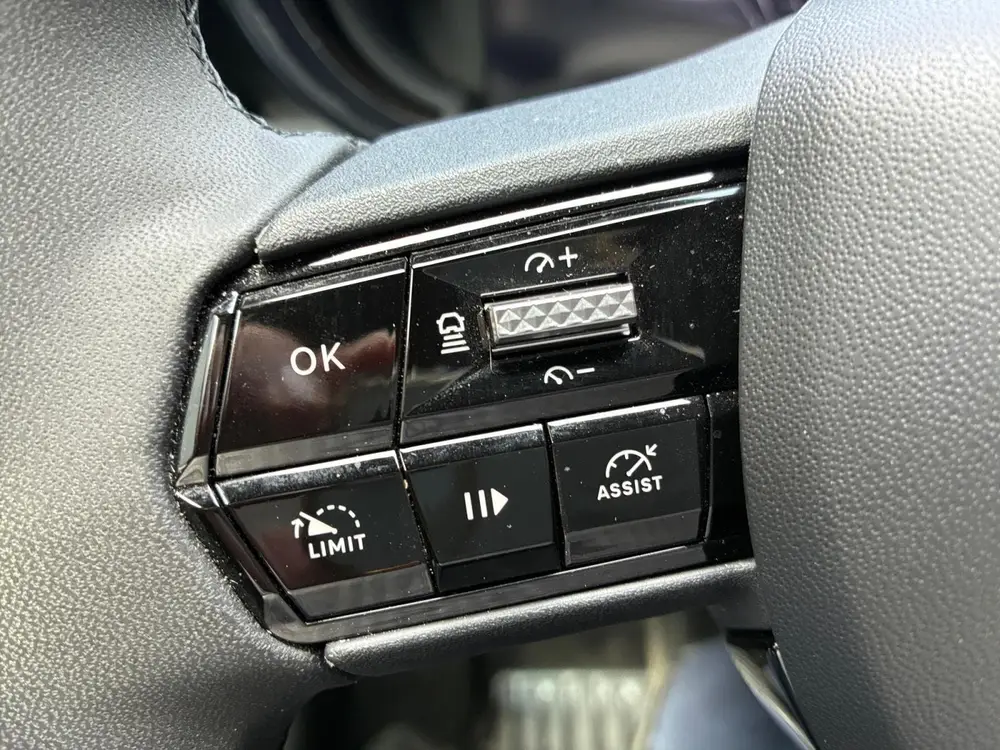 Alfa Romeo Junior Check uitvoering uit 2025, foto 17