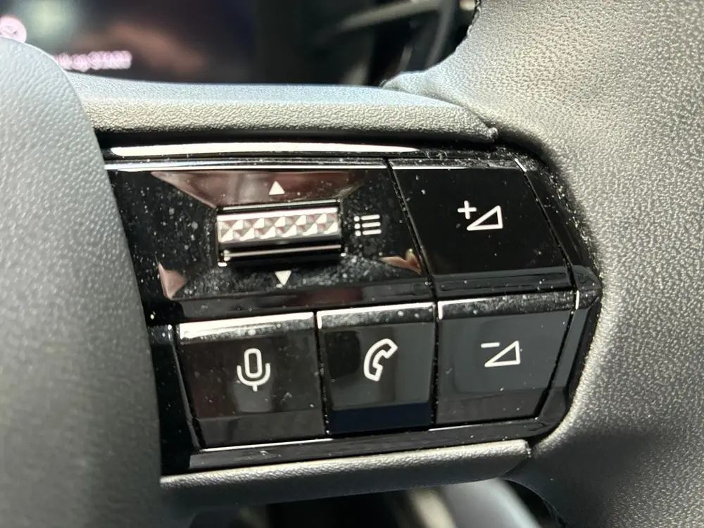 Alfa Romeo Junior Check uitvoering uit 2025, foto 18
