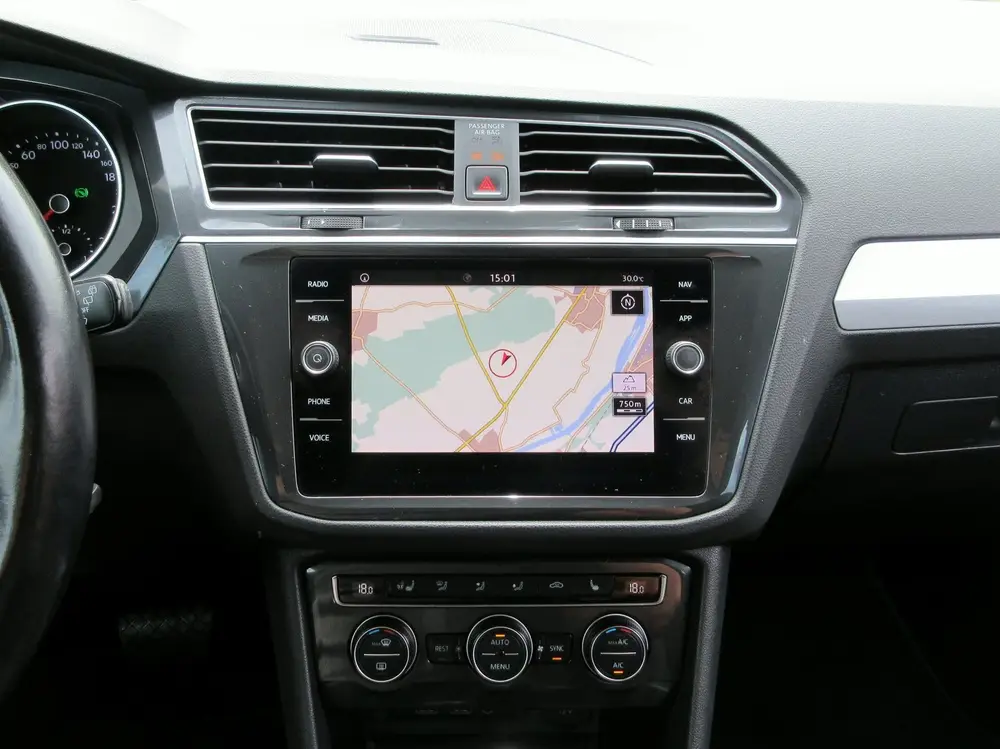 Volkswagen Tiguan 1.5 TSI Life Automaat * Trekhaak * LED * uit 2020, foto 10