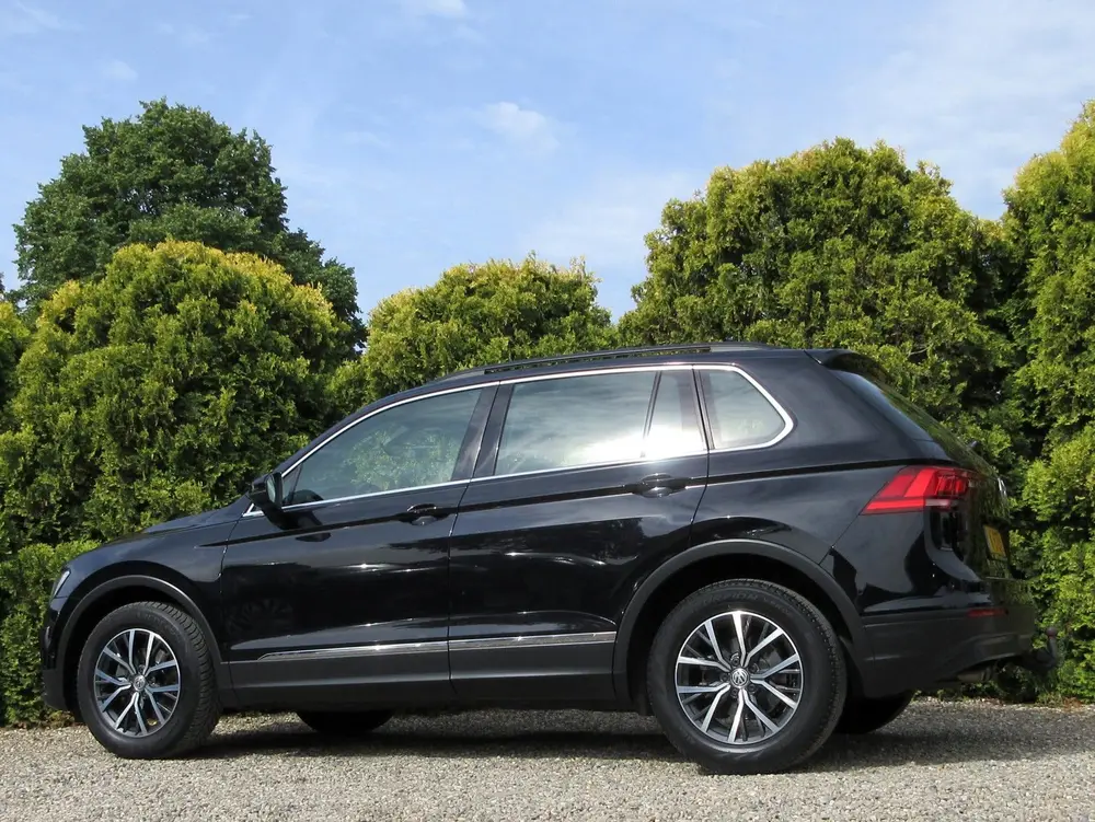 Volkswagen Tiguan 1.5 TSI Life Automaat * Trekhaak * LED * uit 2020, foto 4