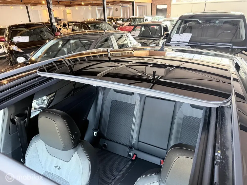 Volkswagen T-Roc 2.0 TSI 4Motion R Carplay Pano Akrapovic uit 2020, foto 11