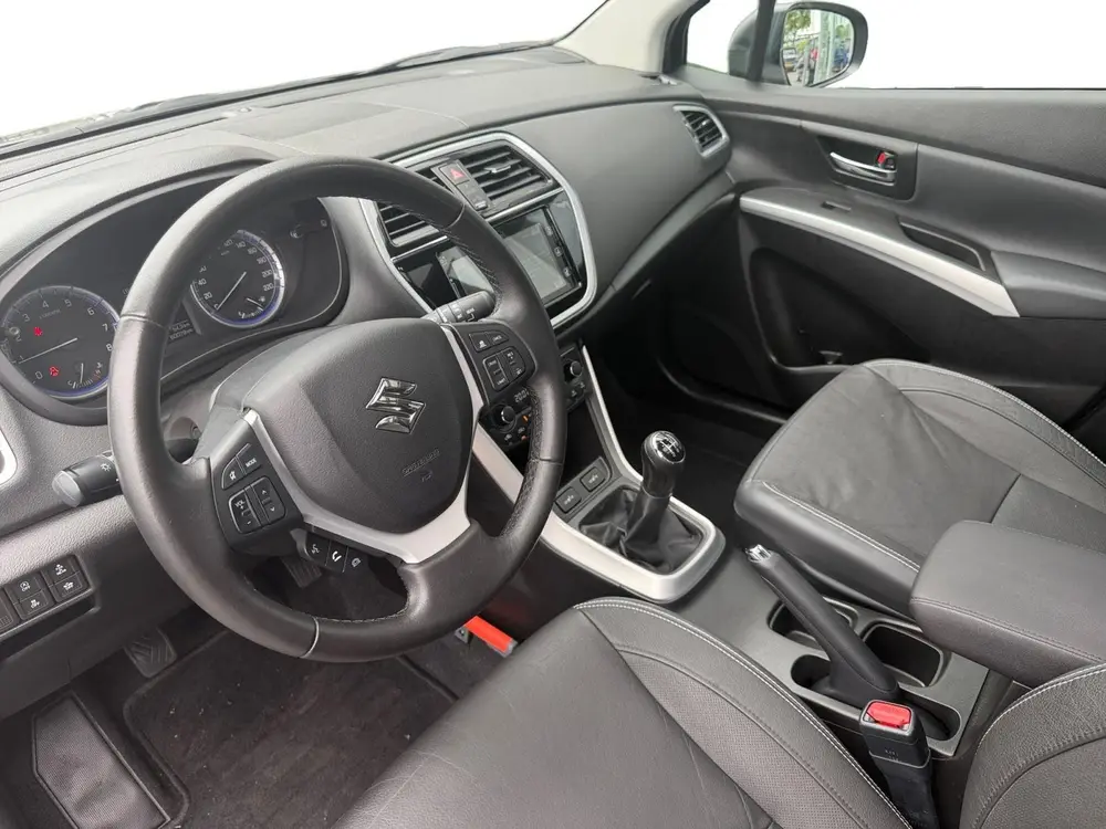 Suzuki S-Cross 1.0 Boosterjet Stijl | Clima / adapt. cruise uit 2020, foto 10