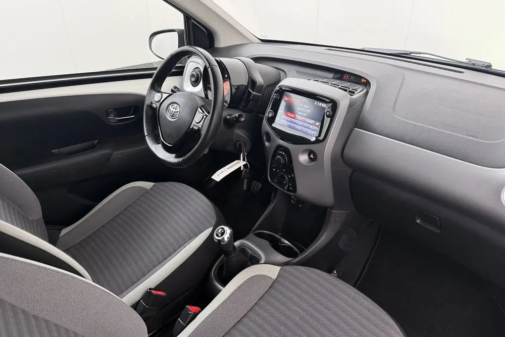 Toyota Aygo 1.0 VVT-i X-play limited Camera LED Bluetooth uit 2019, foto 15