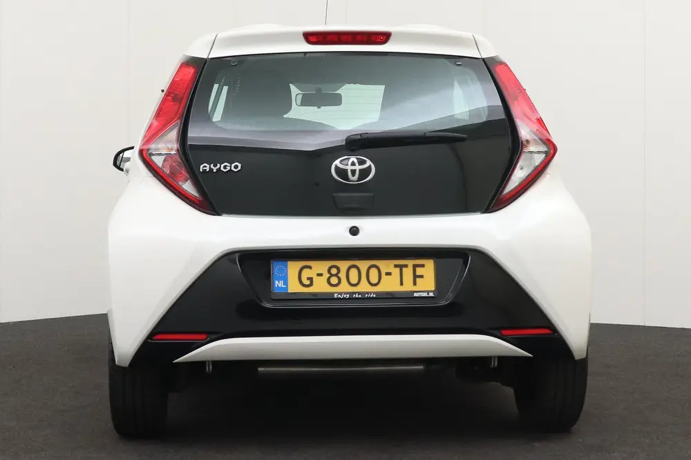 Toyota Aygo 1.0 VVT-i X-play limited Camera LED Bluetooth uit 2019, foto 4