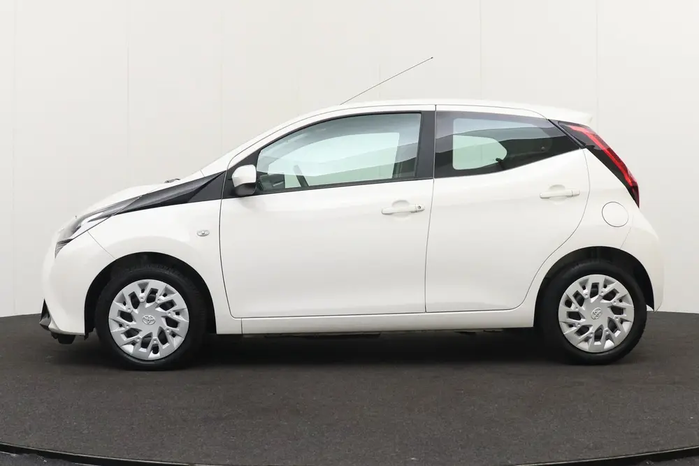 Toyota Aygo 1.0 VVT-i X-play limited Camera LED Bluetooth uit 2019, foto 5