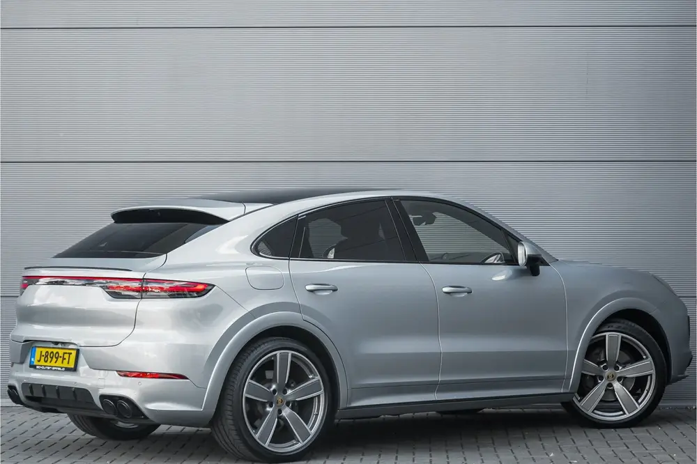 Porsche Cayenne Cayenne Coupé 3.0 E-Hybrid Sport Design Pano ACC 4W uit 2020, foto 16