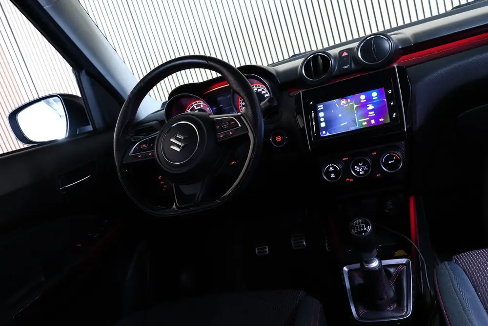 Suzuki Swift 1.4 Sport NAVI CARPLAY CAMERA ACC LANE STO uit 2019, foto 19