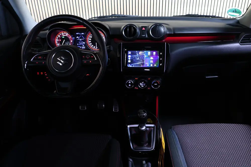 Suzuki Swift 1.4 Sport NAVI CARPLAY CAMERA ACC LANE STO uit 2019, foto 2