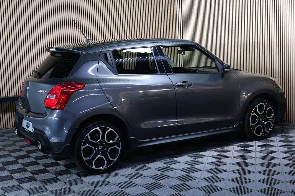 Suzuki Swift 1.4 Sport NAVI CARPLAY CAMERA ACC LANE STO uit 2019, foto 6