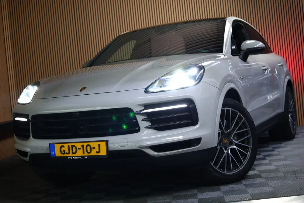 Porsche Cayenne Cayenne Coupé 3.0 E-Hybrid KRIJT NAVI CAMERA TREKHA uit 2020, foto 10