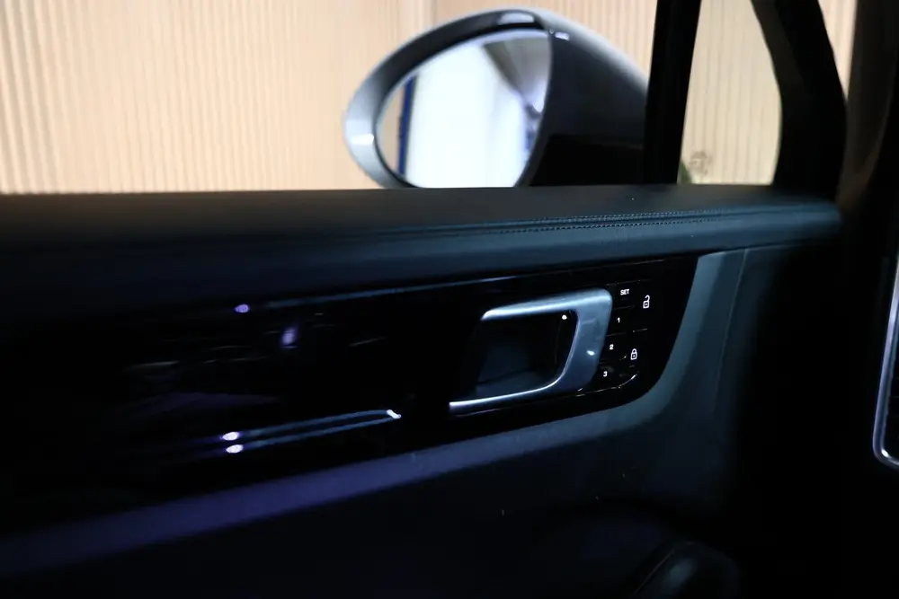 Porsche Cayenne Cayenne Coupé 3.0 E-Hybrid KRIJT NAVI CAMERA TREKHA uit 2020, foto 15