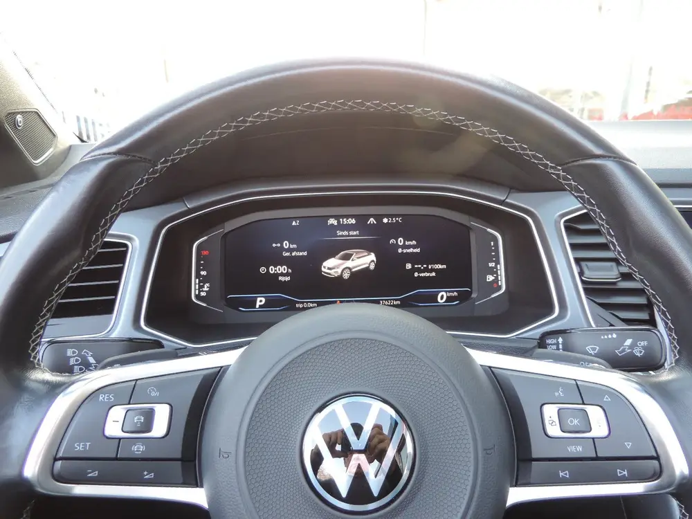 Volkswagen T-Roc Cabrio 1.5 TSI 110kW R-Line Black Style DSG uit 2021, foto 18