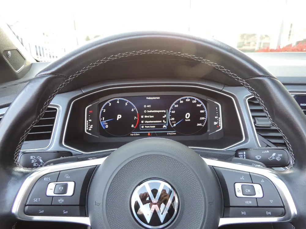 Volkswagen T-Roc Cabrio 1.5 TSI 110kW R-Line Black Style DSG uit 2021, foto 19