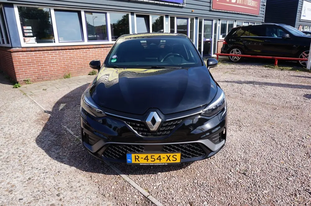 Renault Clio 1.6 E-Tech Hybrid 145 R.S. Line uit 2022, foto 2