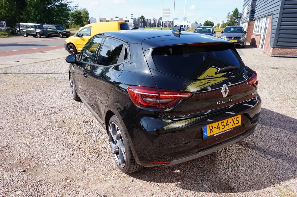 Renault Clio 1.6 E-Tech Hybrid 145 R.S. Line uit 2022, foto 7