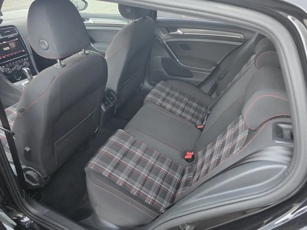 Volkswagen Golf VII Golf GTI 2.0 TSI 290pk 7-DSG 2019 Zwart uit 2019, foto 12