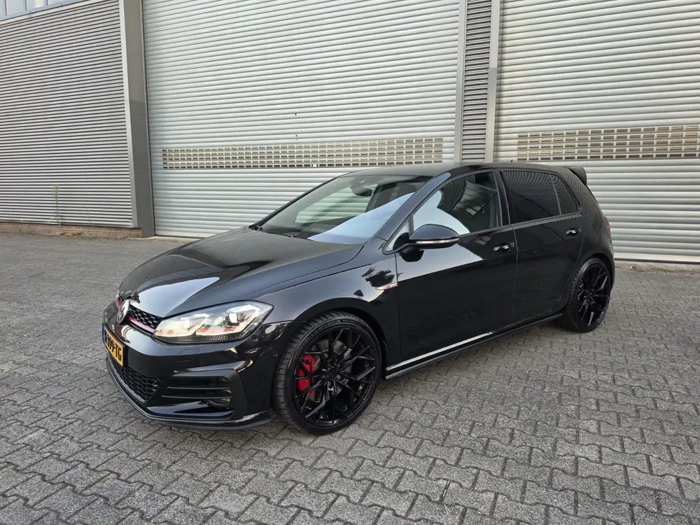 Volkswagen Golf VII Golf GTI 2.0 TSI 290pk 7-DSG 2019 Zwart uit 2019, foto 2
