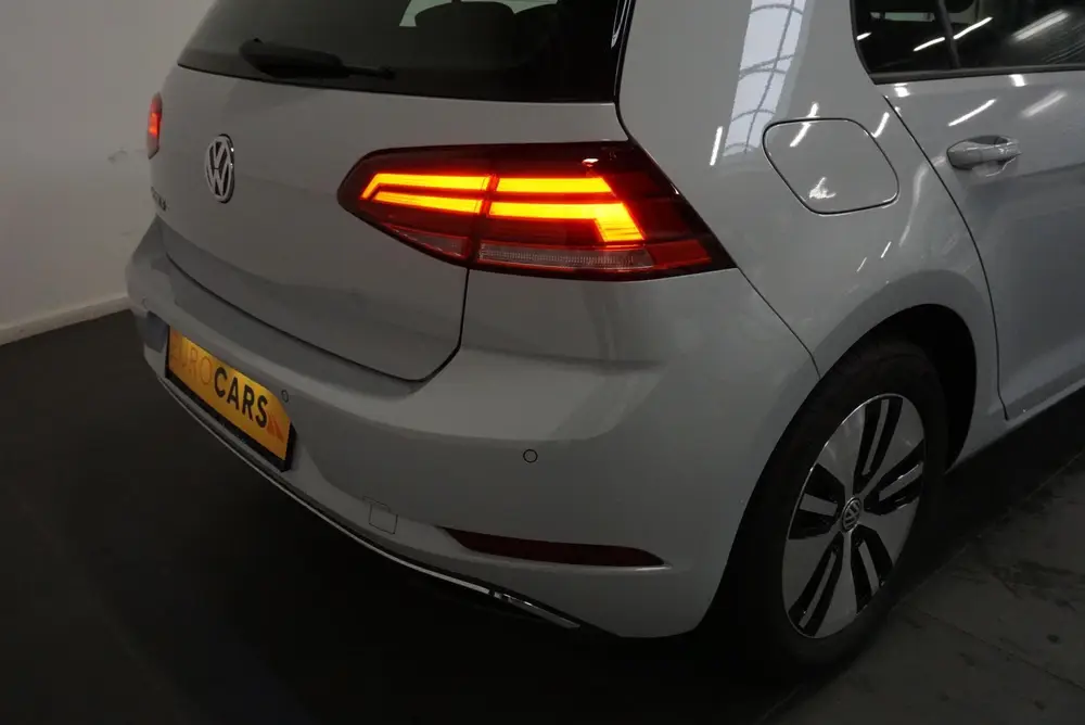 Volkswagen E-Golf Edition Navigatie Climate Control Parkeer uit 2019, foto 20