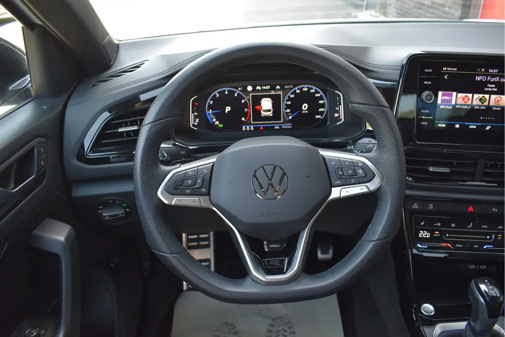 Volkswagen T-Roc 1.5 TSI R-Line Black Style LED grill, Adapt uit 2025, foto 4